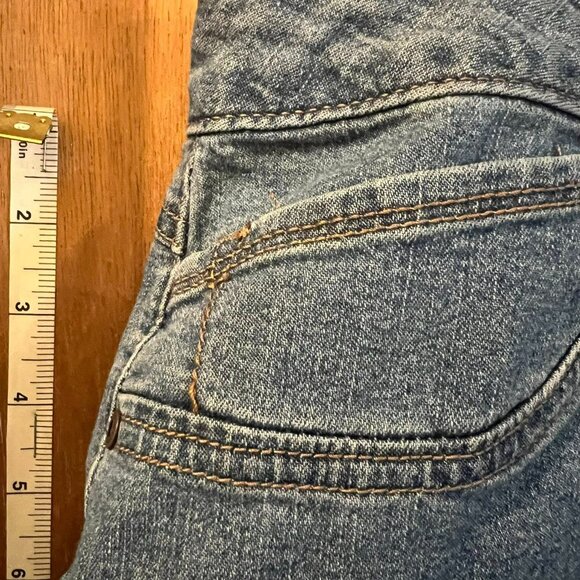 Size 26W - AG Denim - Distressed Blue Jeans - W43"/29" - Picture 3 of 9